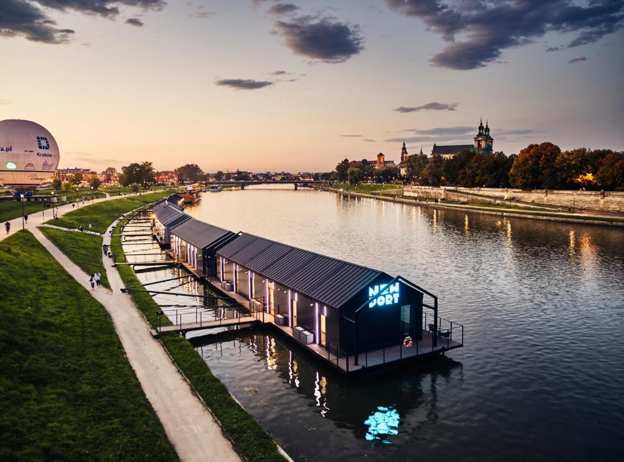 Aparthotel New Port - Premium Floating Krakau