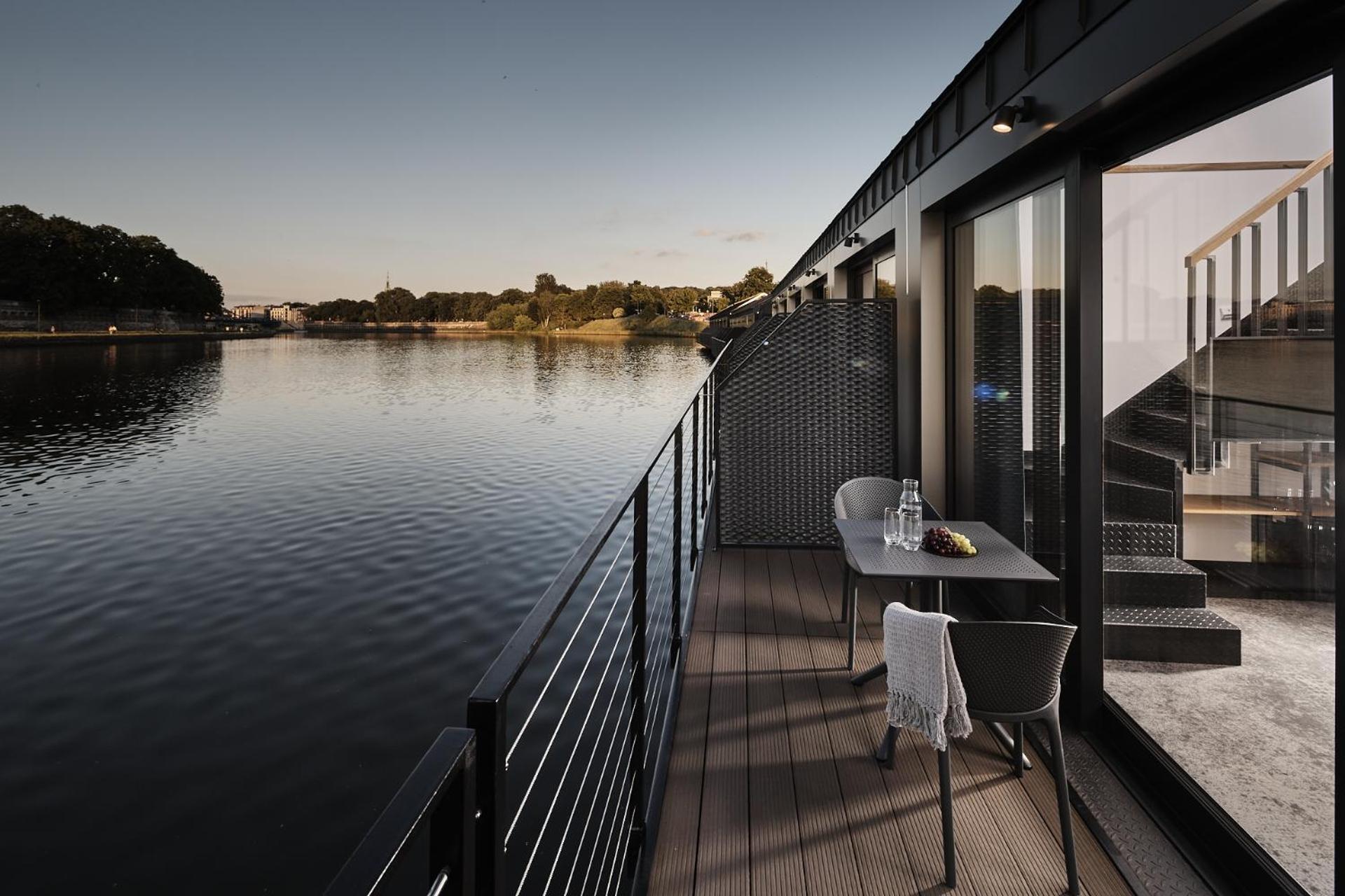 New Port - Premium Floating 4* Krakau